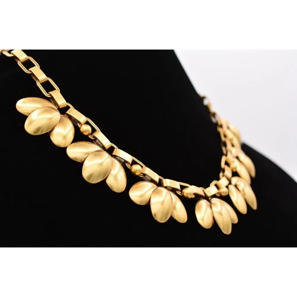 Stella & Dot Vintage Collar Necklace Brushed Gold Antiqued Chunky Charm Chain 9J